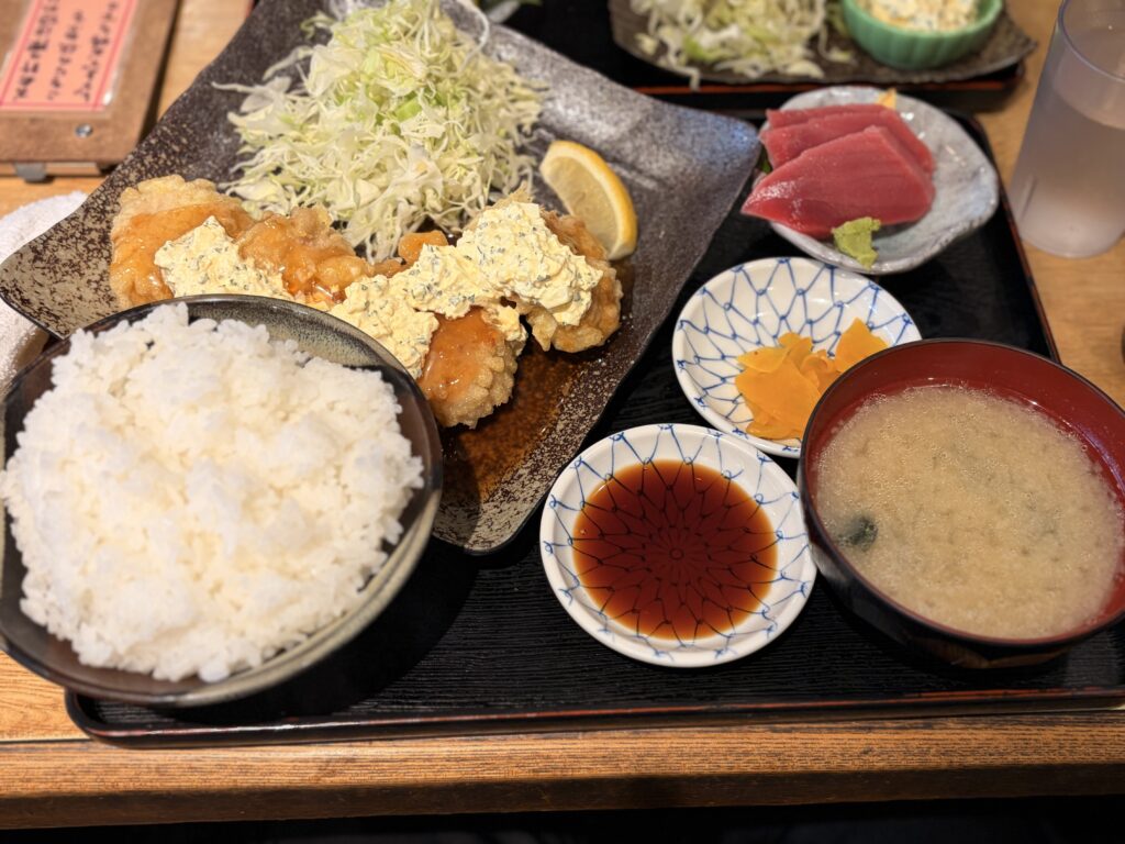 食事処さか本のまぐろタルタル南蛮定食(¥1,500)