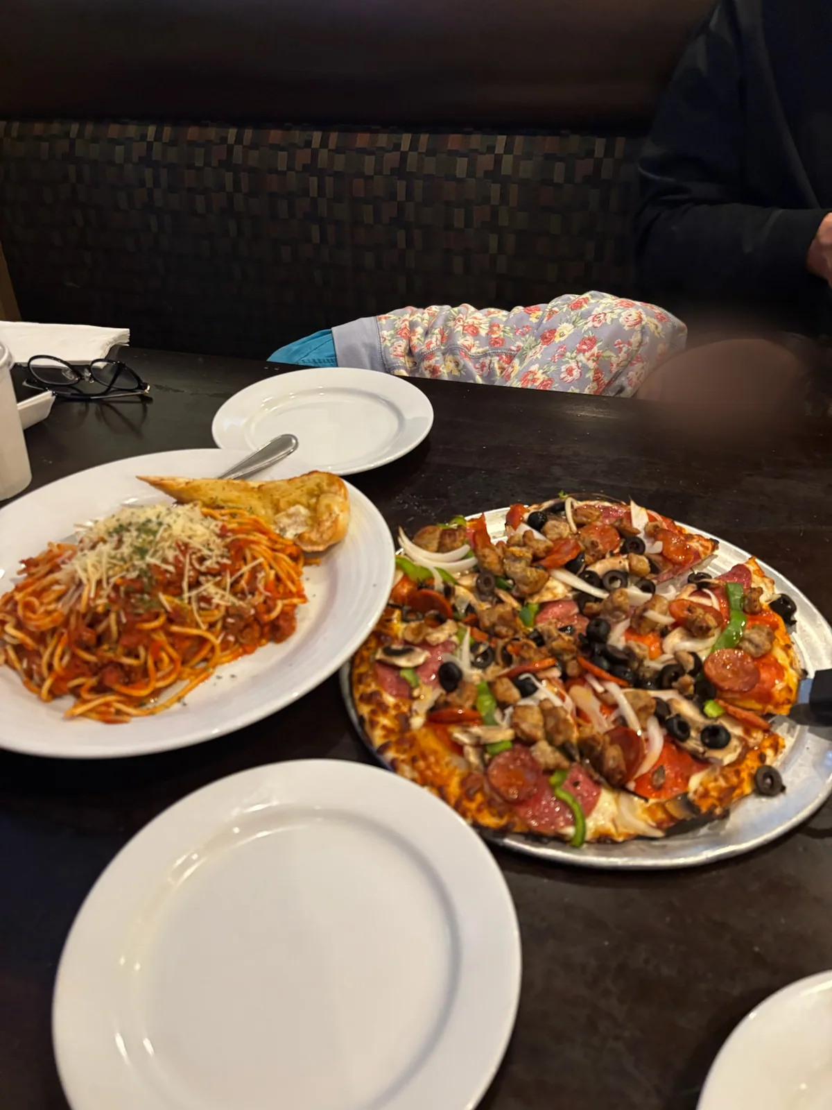 ジョバンニ・パストラミのパスタとピザ