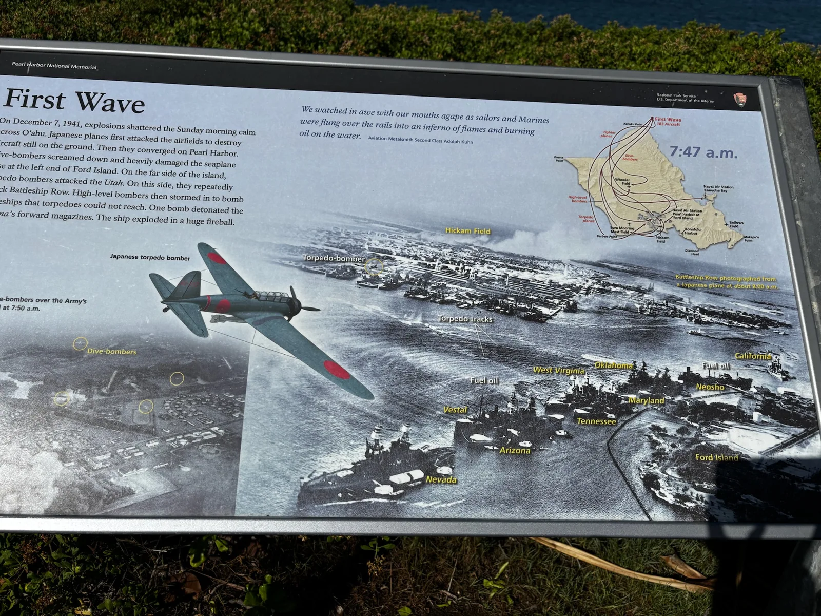 パールハーバーの展示パネル「First Wave」