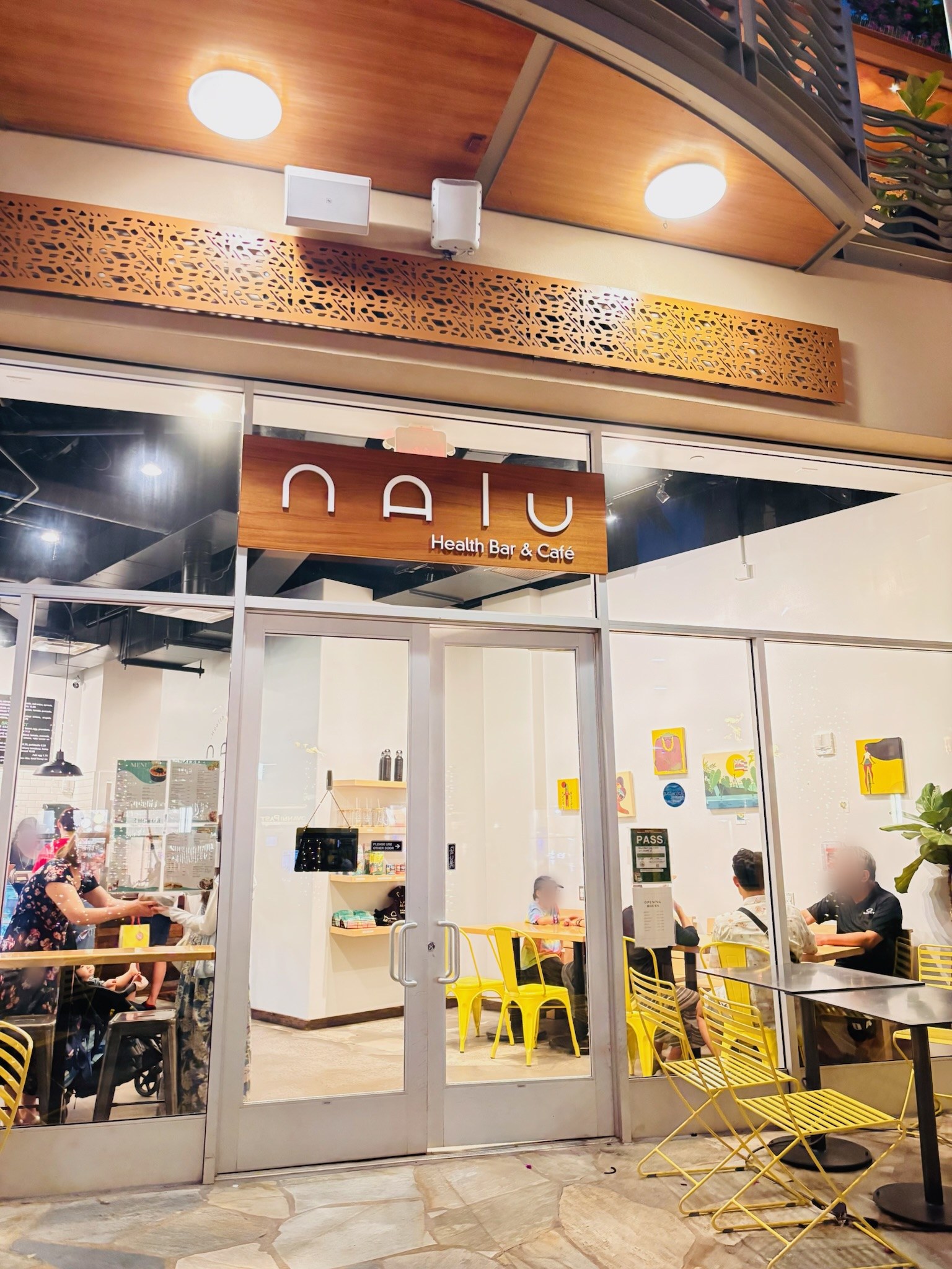 nalu Health Bar & Cafeの店構え