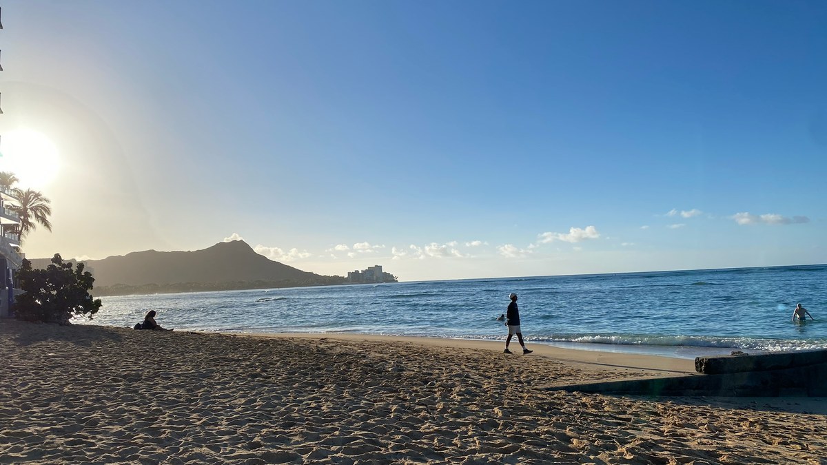 ハワイ子連れ旅行記 Day4｜最後の朝のビーチと、空港で見つけたライオンコーヒー
